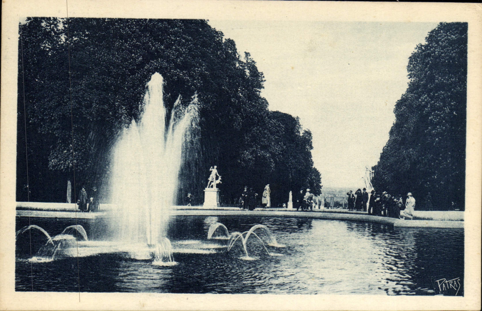 CPA Parc de Saint Gloud Bassin des 24 Jets 