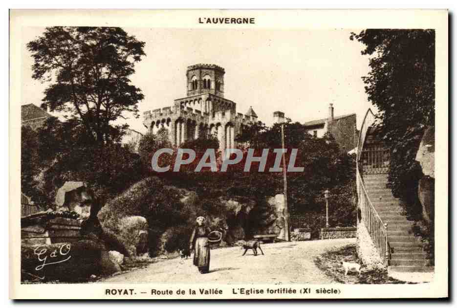 Royat — Route de la Vallée — L'Église fortifiée (XIe siècle)