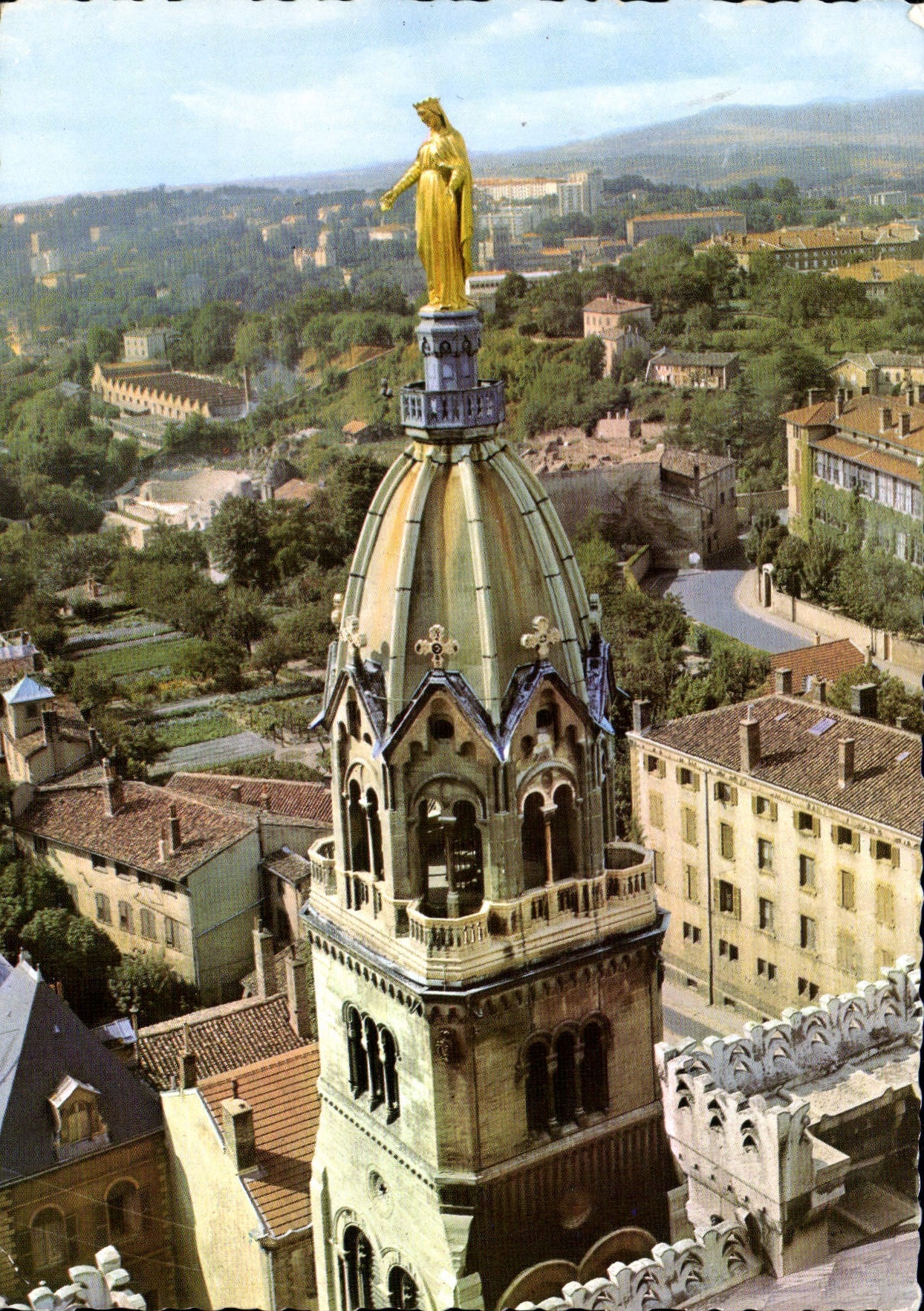 CPM Lyon Ancienne chapelle de Fourviere la Vierge doree de Fabisch