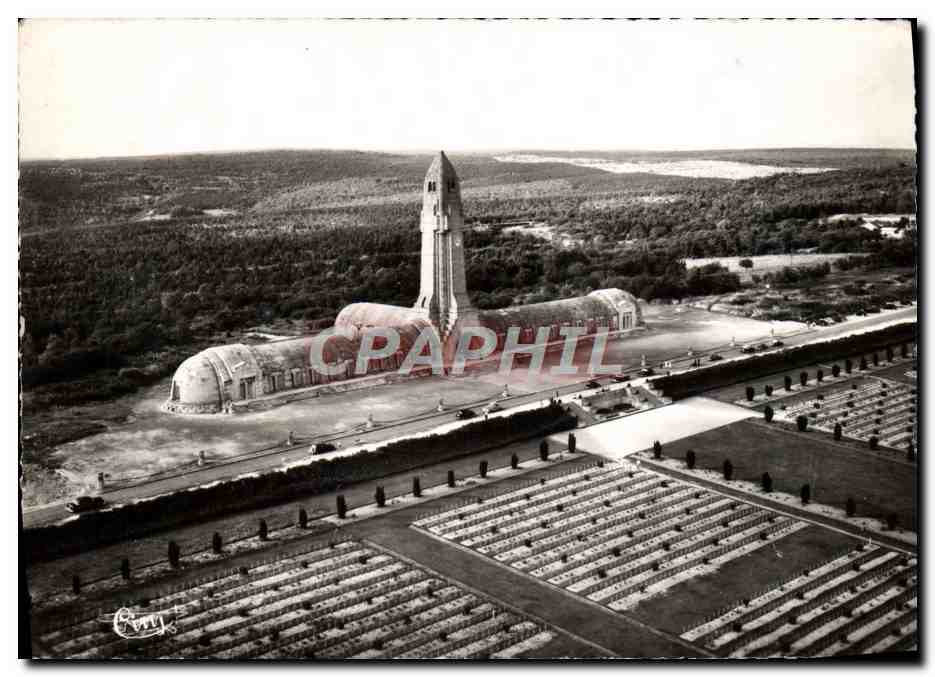 Verdun - Vue aérienne - Ossuaire et Cimetière des Bâtonnettes — Éditions Véritable