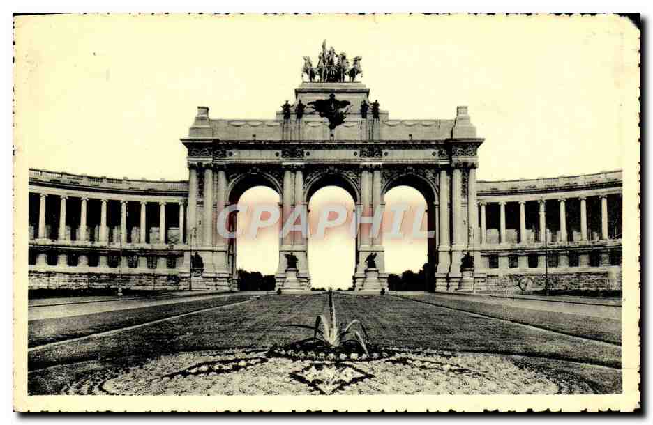 CPA Bruxelles Arcade du Cinquantenaire Erige par Leopold
