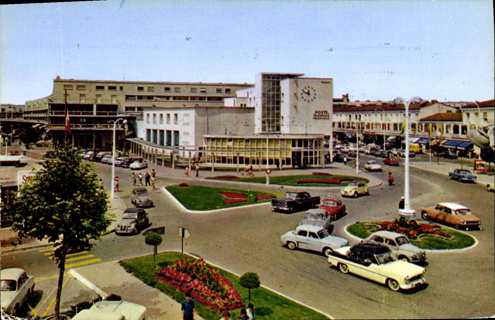 Rond-Point de la Poste — Royan — éditeur Graphique Interdépartementale - Recto
