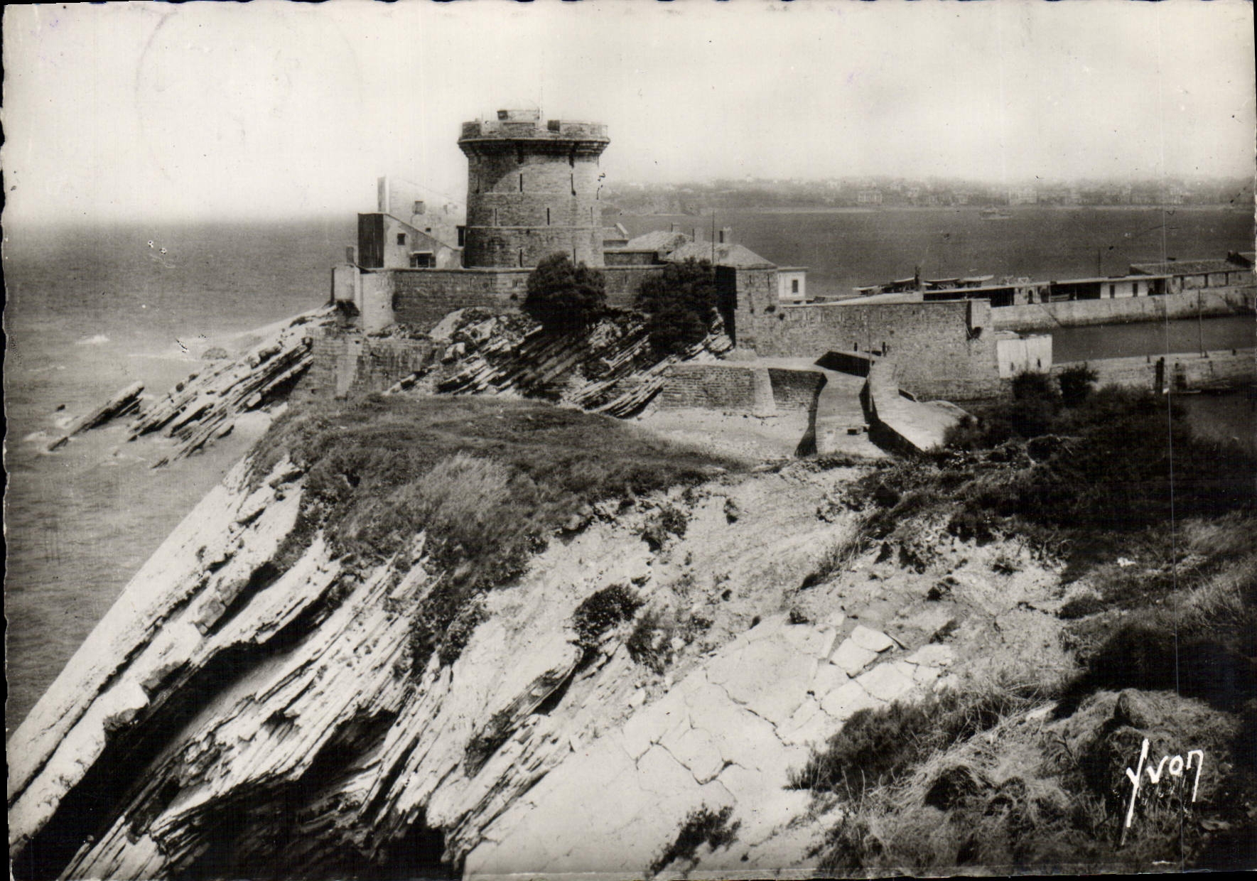 Le Fort de Socoa — Saint-Jean-de-Luz — Yvon