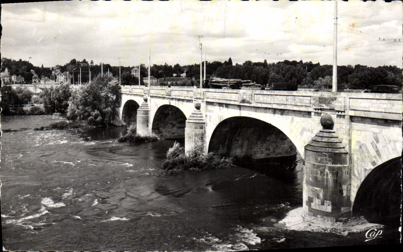 CPM Tours Pont Sur La Loire