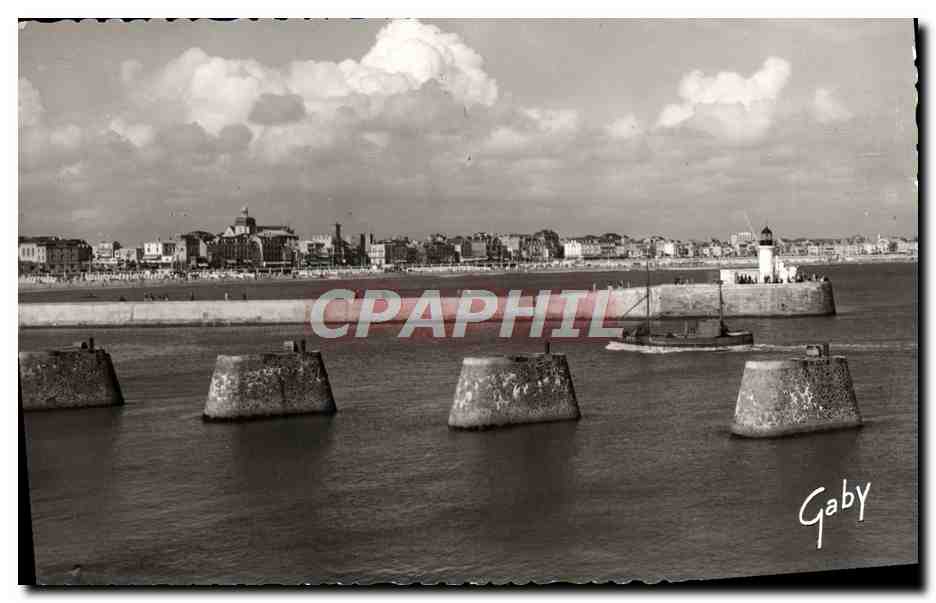 Les Sables-d'Olonne (Vendée) — Entrée du Port et la Plage — Editions Gaby