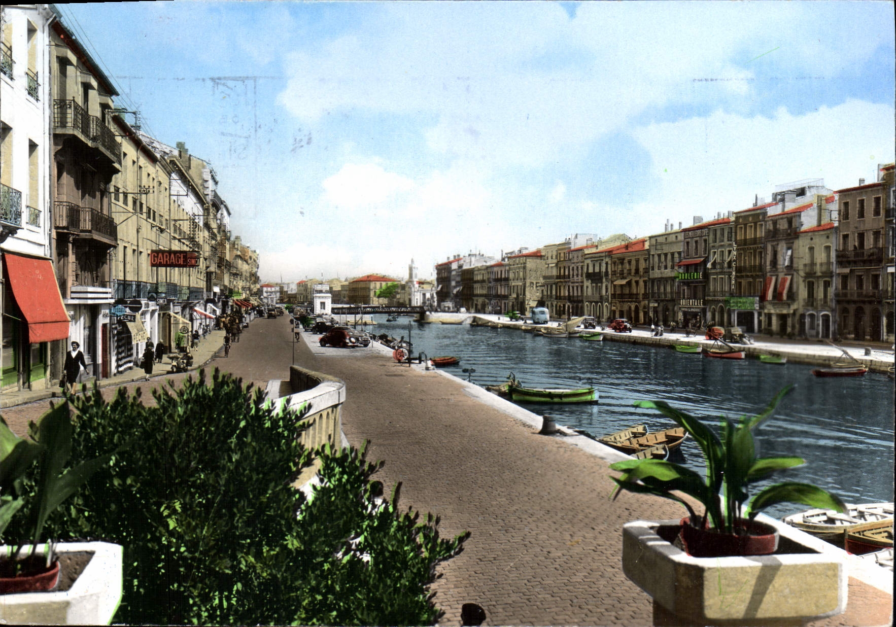 CPM Sete Le Quai De La Resistance Et Le Canal Garage 