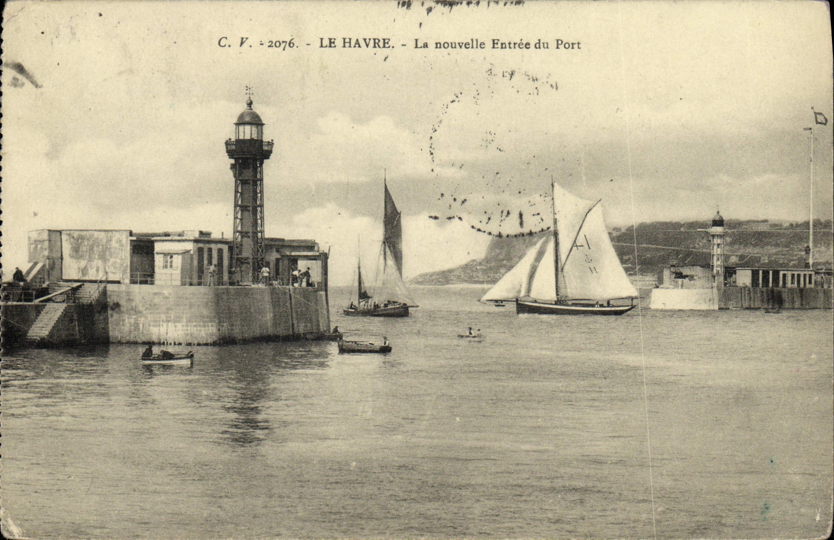 CPA Le Havre La Nouvelle Entree Du Port Phare 