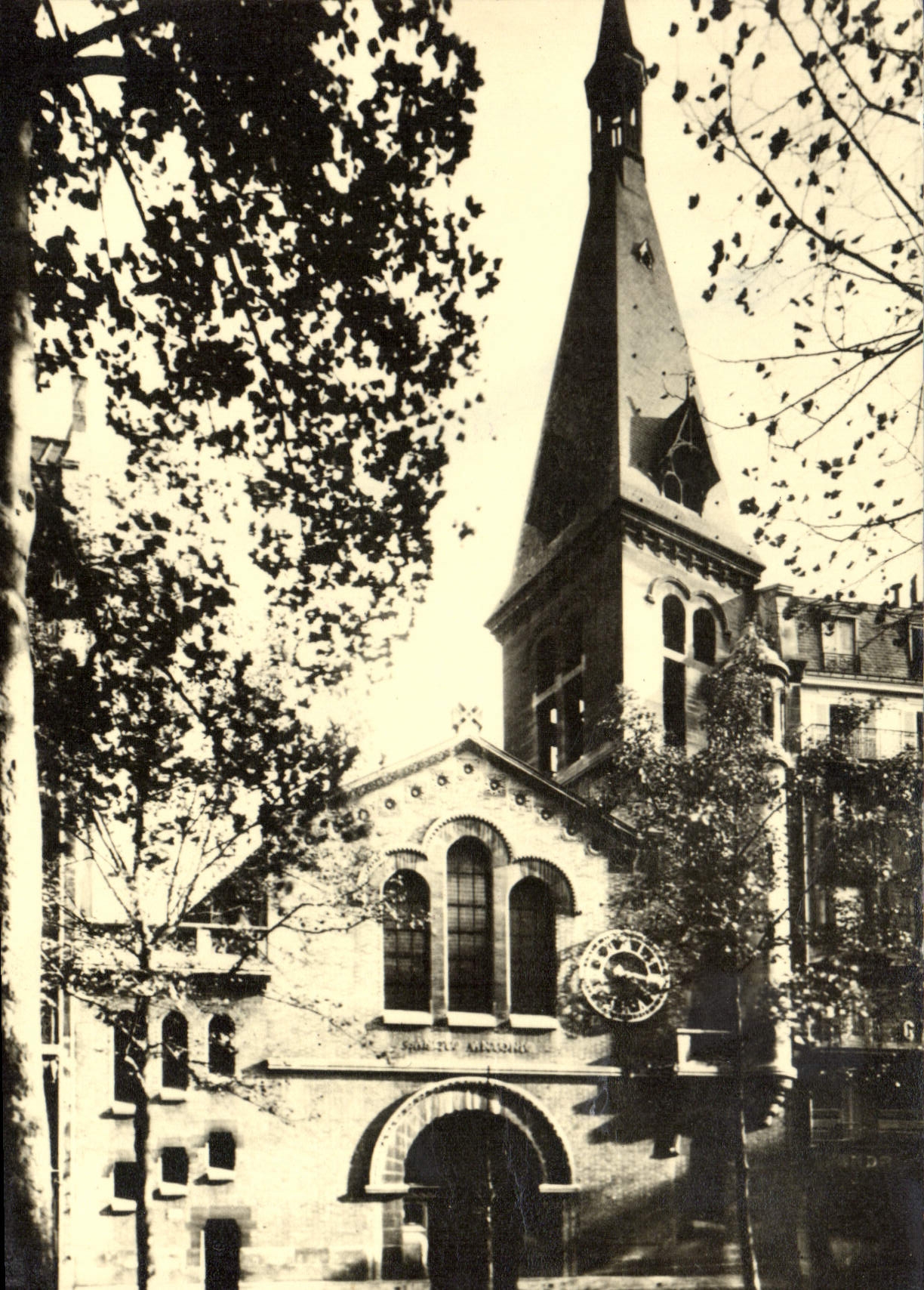 CPM Eglise Paris