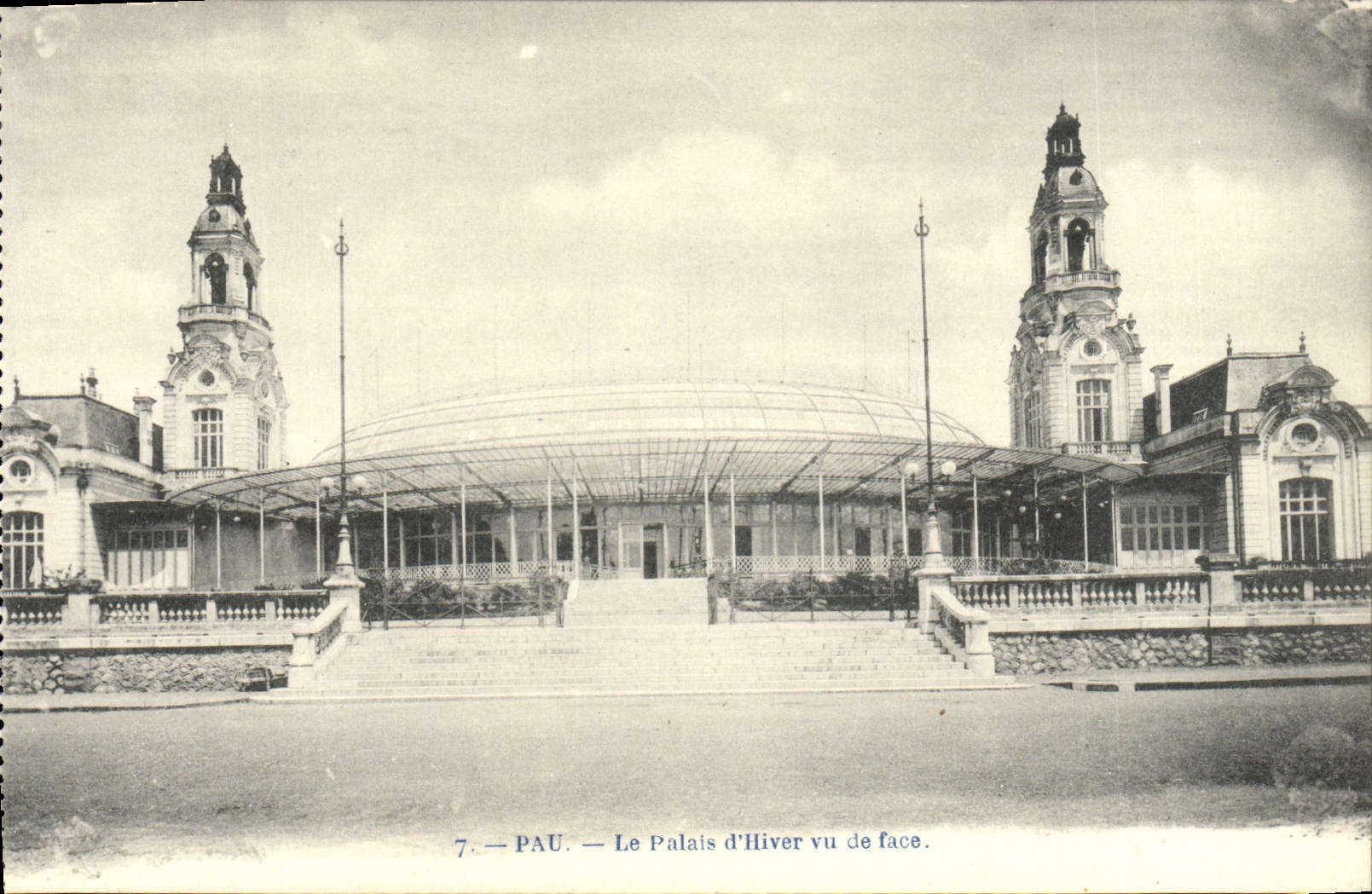Pau — Le Palais d'Hiver vu de face — C.C. n°7