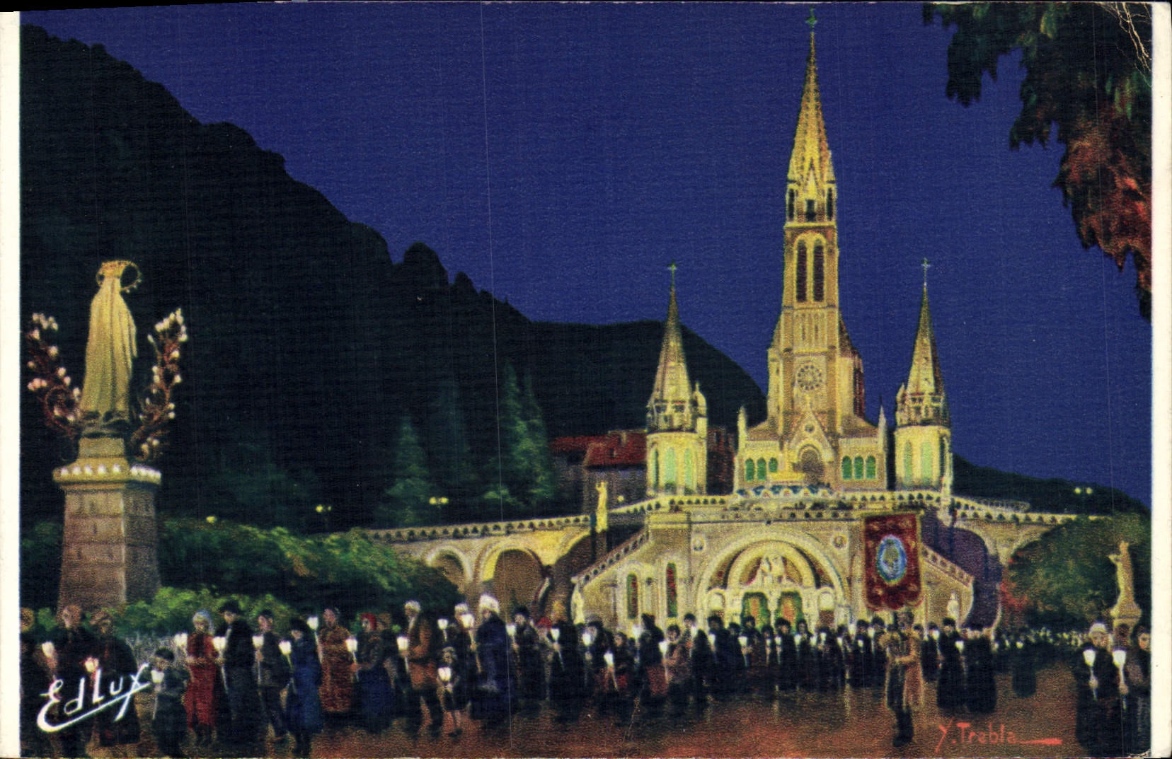 CPM Lourdes La Procession aux Flambeaux