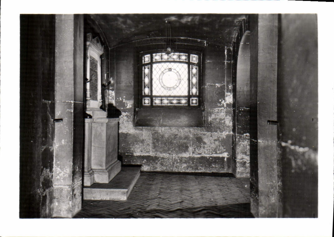CPM Paris La Conciergerie Du Palais Le Cachot De Marie Anoinette