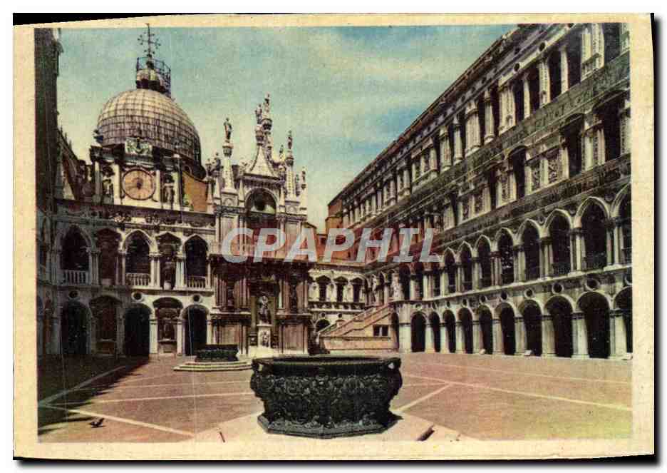 CPM Venezia Cortile Del Palazzo Ducale Su Di Esso Affaccia uno Stupendo Complesso