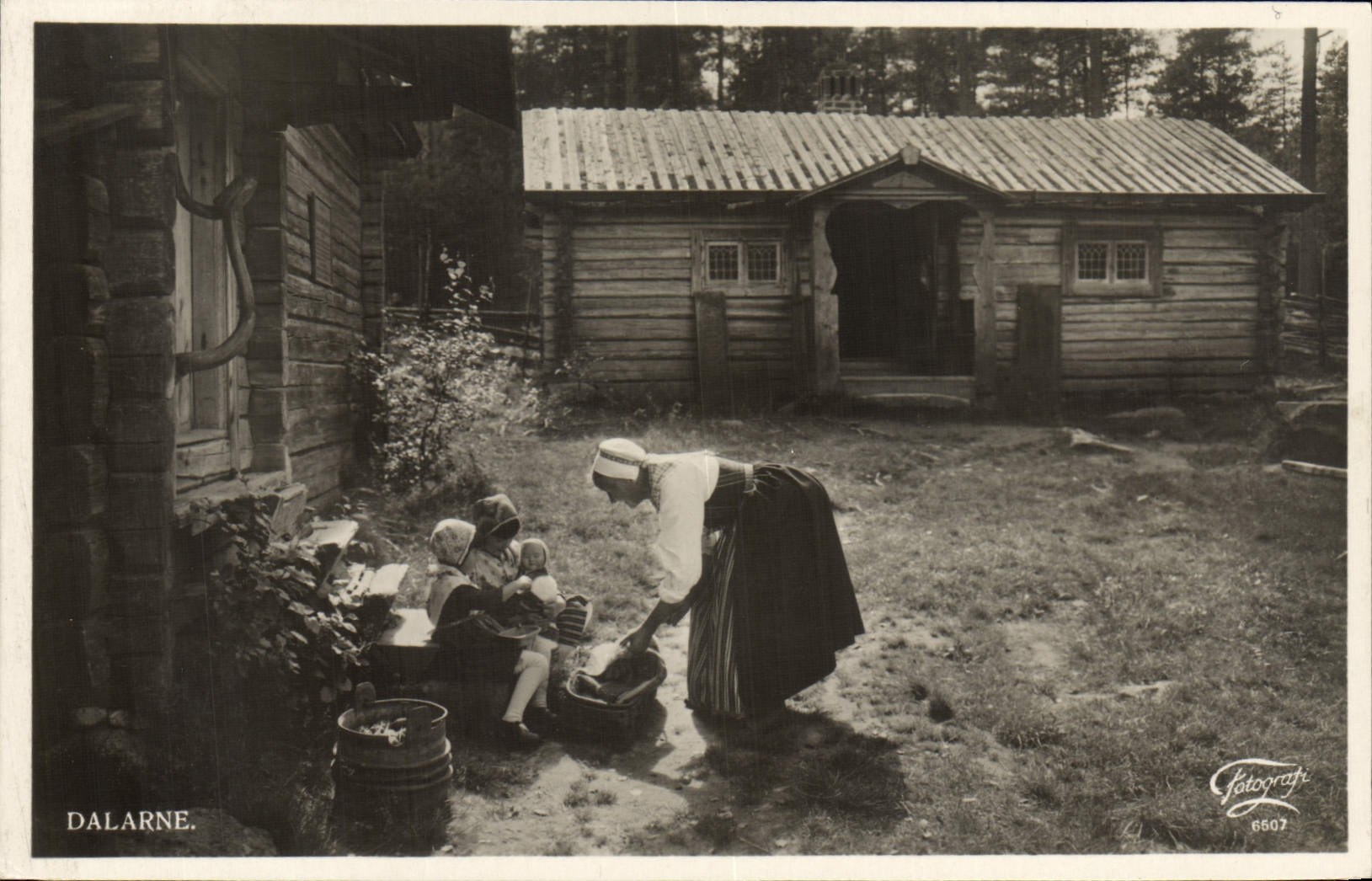 CPA Dalarne Femme Enfants Folklore Dalarna