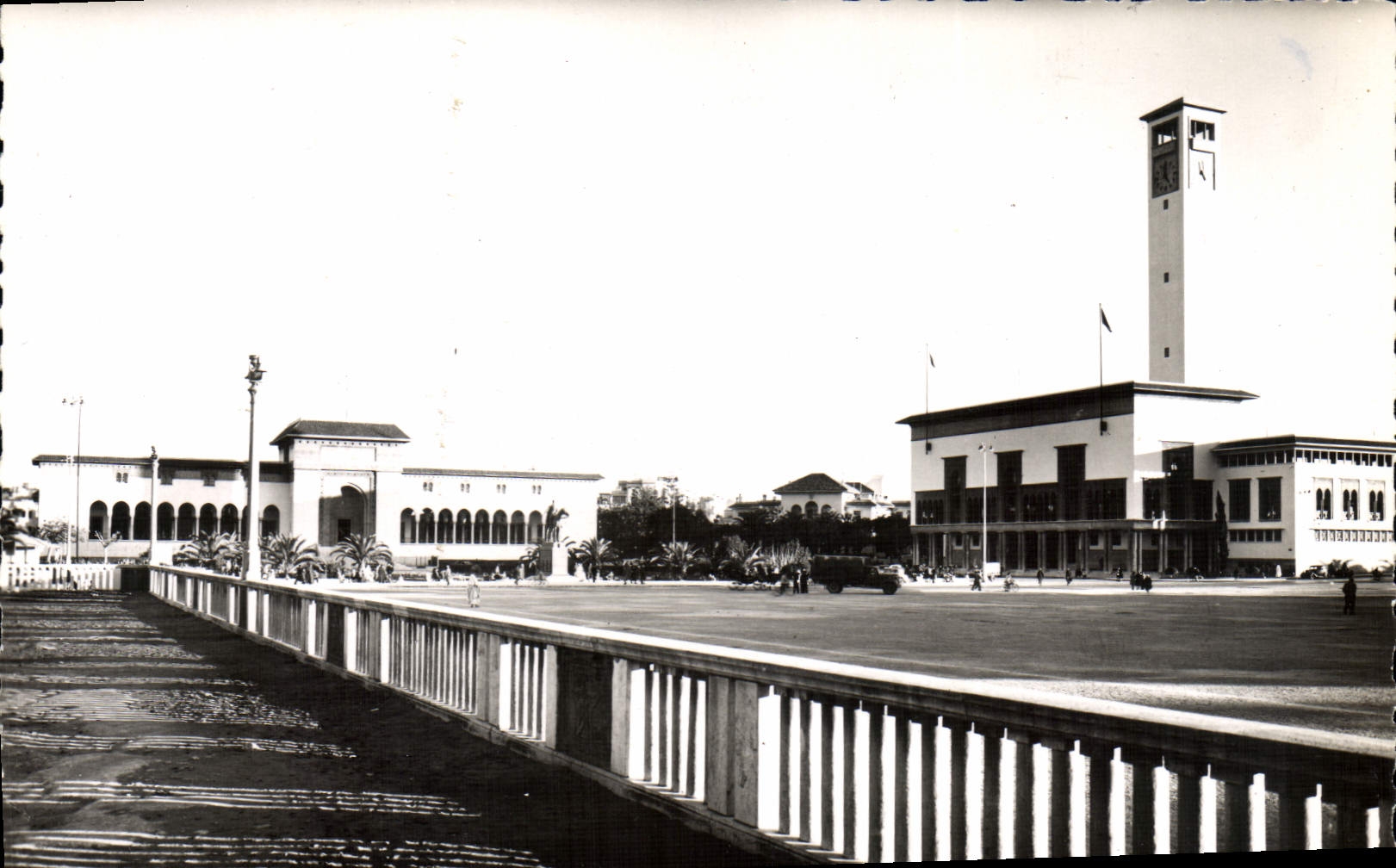CPM Casablanca Les Services Municipaux et le Palais de Justice