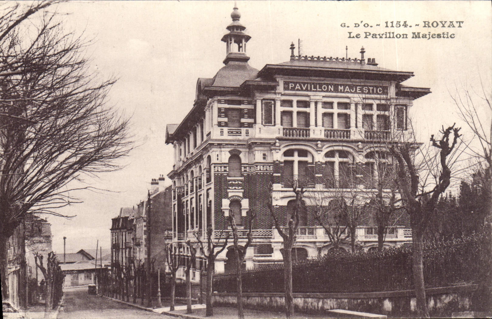 CPA Royat Le Pavillon Majestic