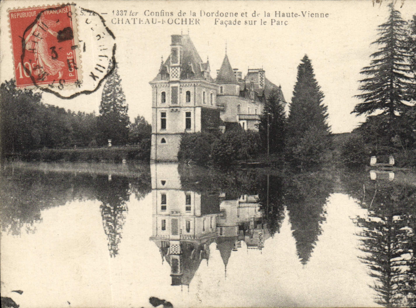 Château-Rochechouart — Confins de la Dordogne et de la Haute-Vienne — Façade sur le Parc — Éditeur: Édité J. Dupuis - Angoulême