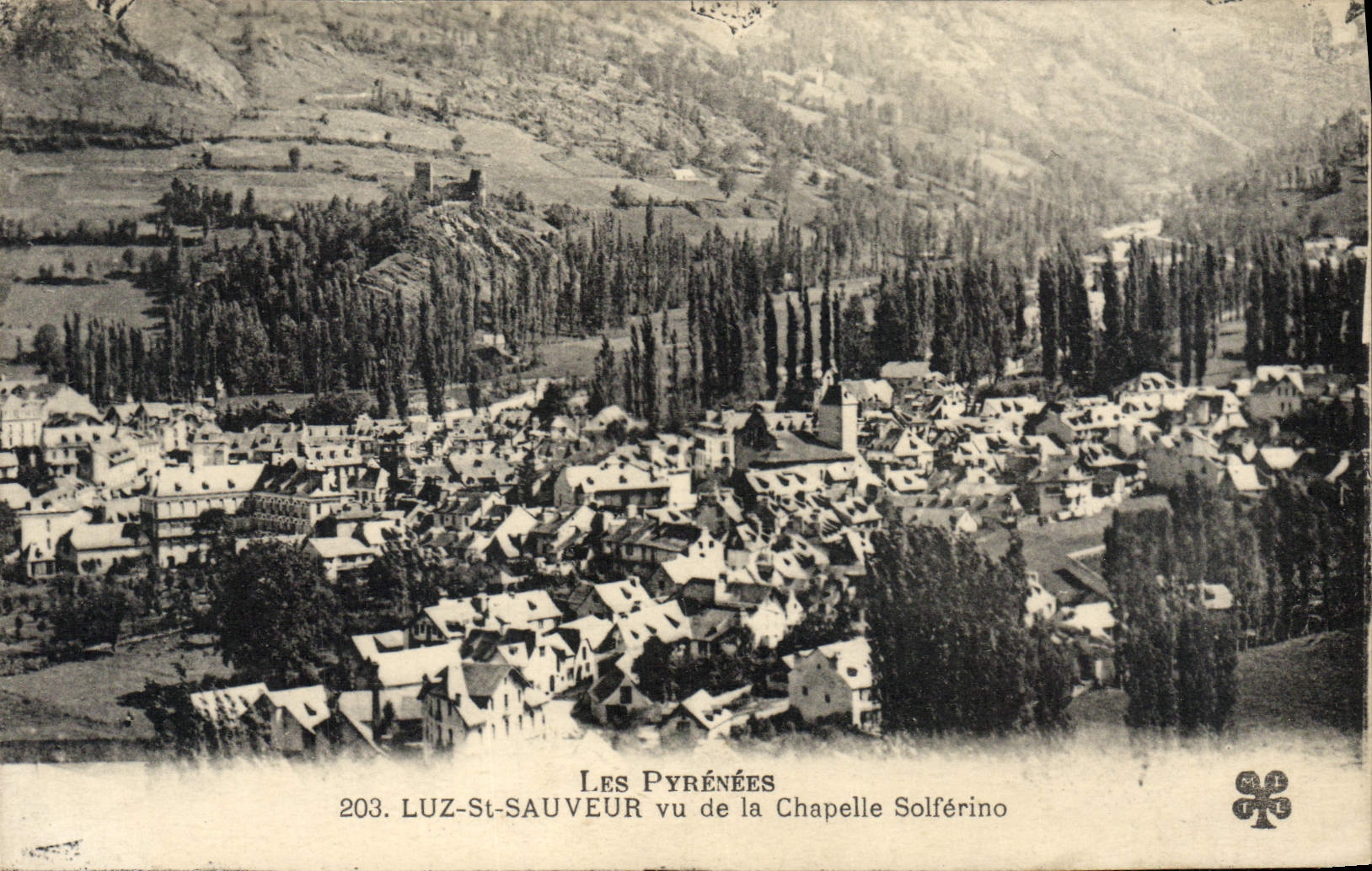 CPA Luz St Sauveur vu de la Chapelle Solferino