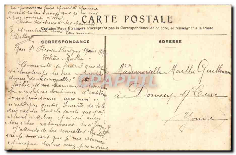 Fontainebleau — Entrée de la Rue Grande — L. D. Fontainebleau, n°42 — Reverso