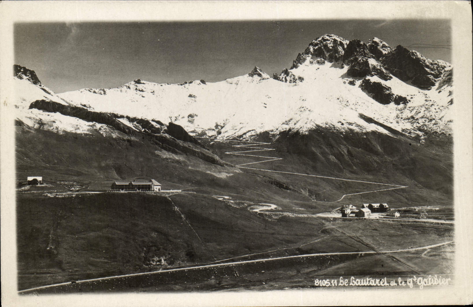 Le Bautarel et le col du Galibier — vue panoramique enneigée — éditeur A. Hourtier-Bexaurel (l'Isère)