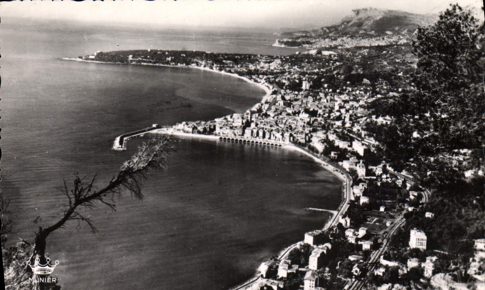 CPM Menton Vue Generale Le Coup Martin Et Monaco Monte Carlo
