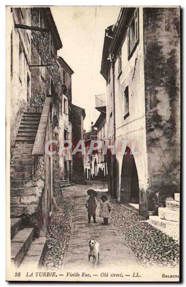 CPA La Turbie Vieille Rue Enfants Chien 