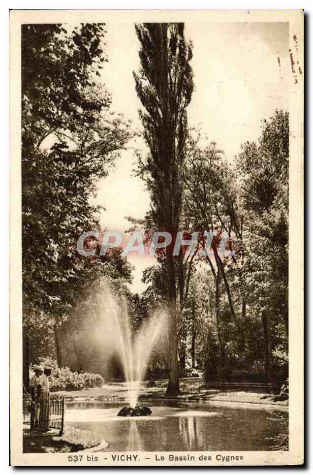 CPA Vichy Le Bassin des Cygnes