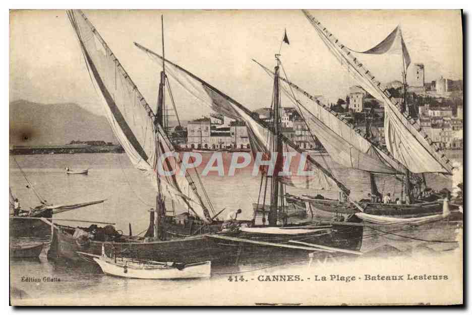 CPA Cannes La Plage Bateaux Lesteurs