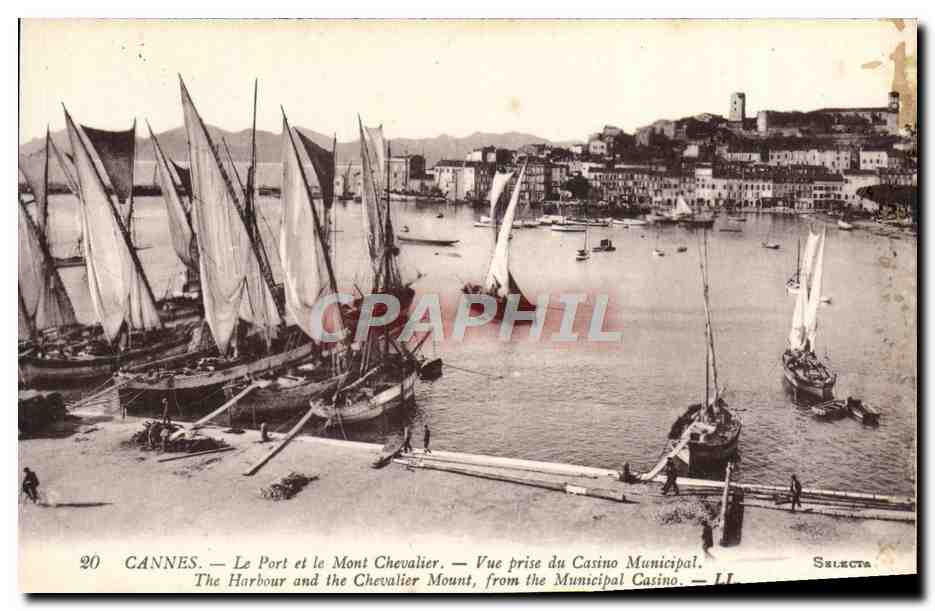 CPA Cannes Le Port Et Le Mont Chevalier Vue Prise Du Casino Municipal Bateaux