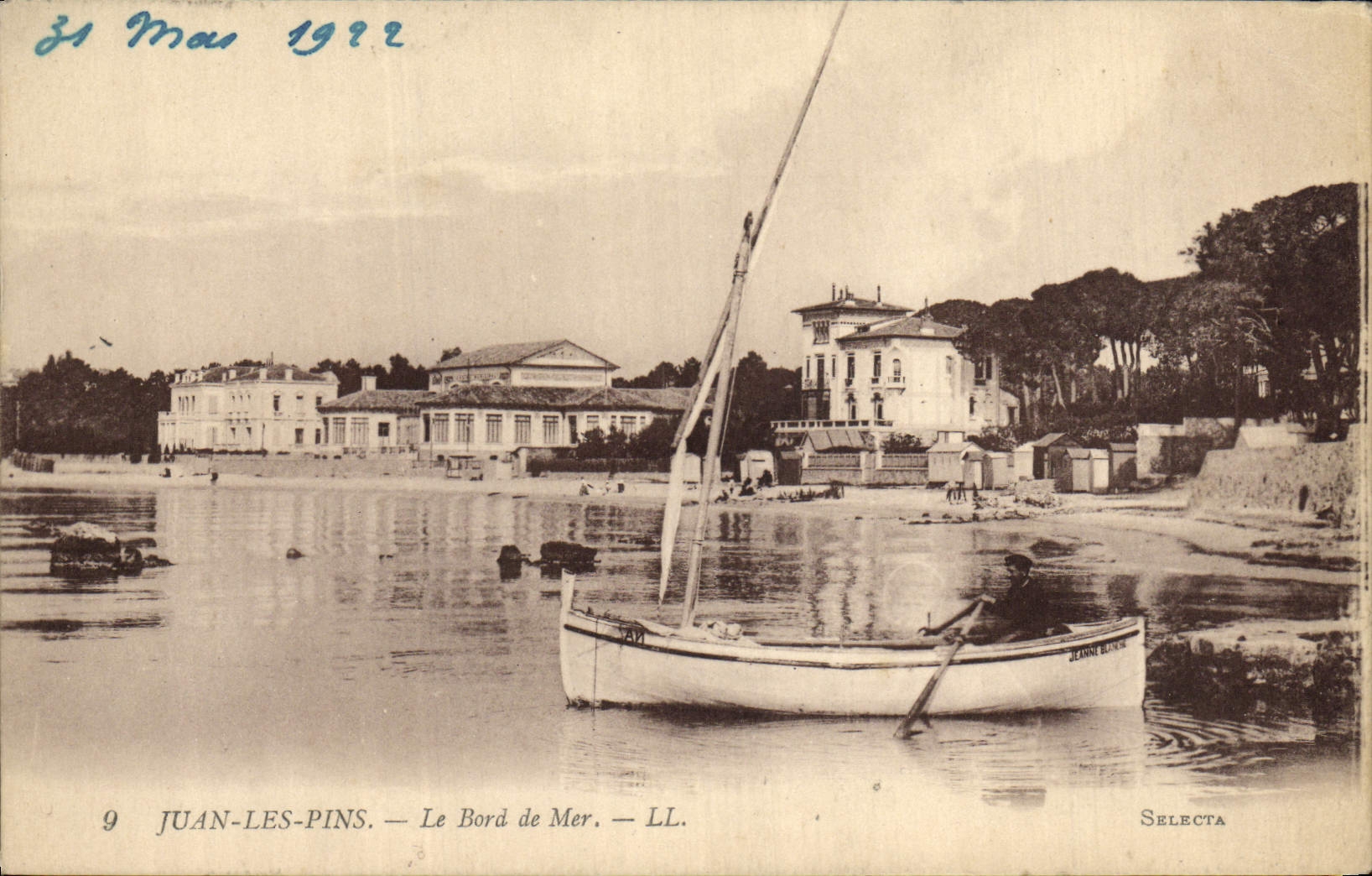 CPA Juan Les Pins Le Bord De Mer Bateau