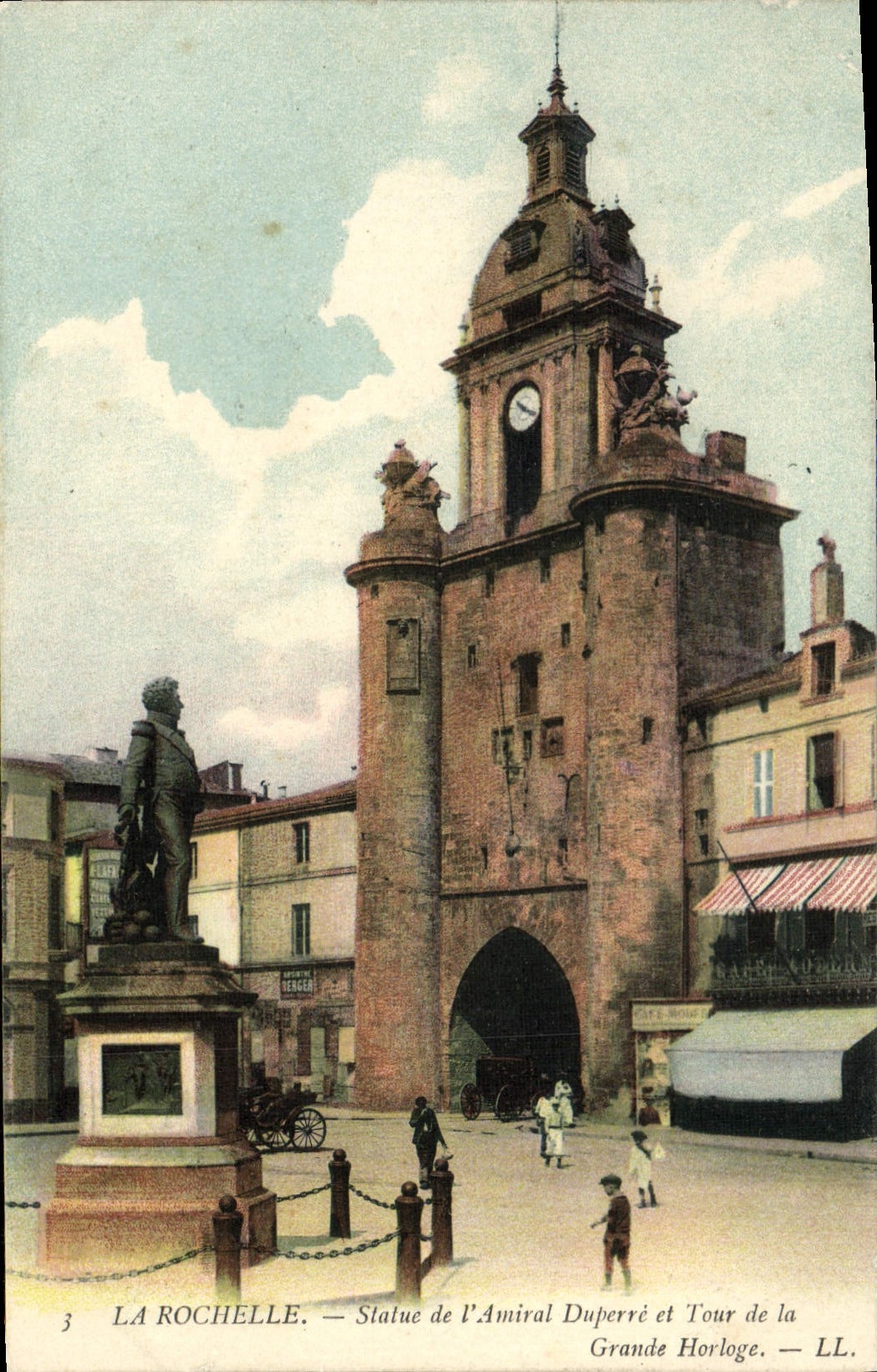 La Rochelle — Statue de l'Amiral Duperré et Tour de la Grande Horloge — LL