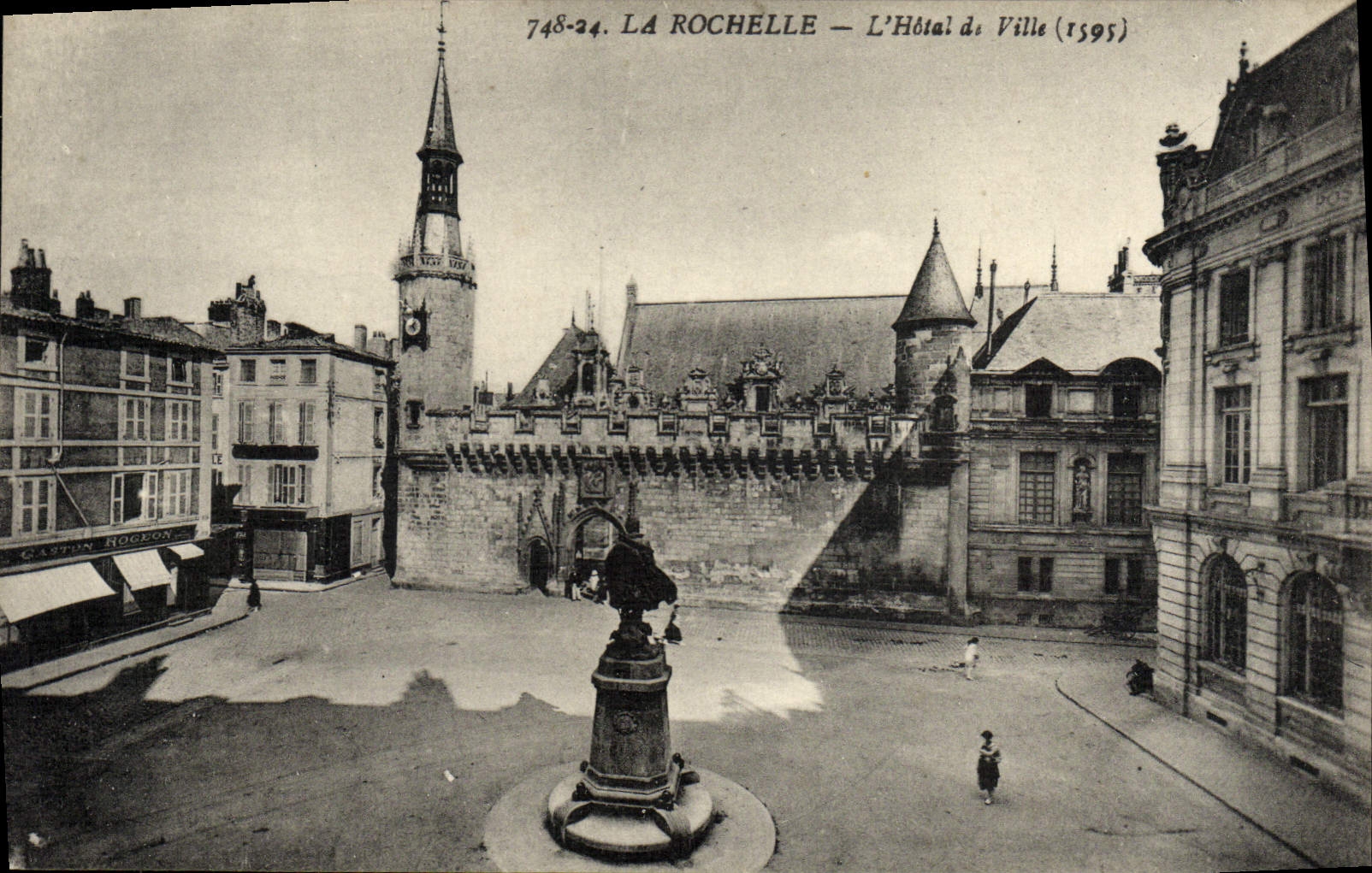 La Rochelle — L'Hôtel de Ville (1595) — Caston Rogeon, n° 748-24