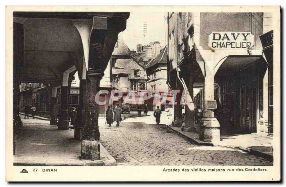 CPA Dinan Arcades des vieilles maisons rue des Cordeliers Davy Chapelier 