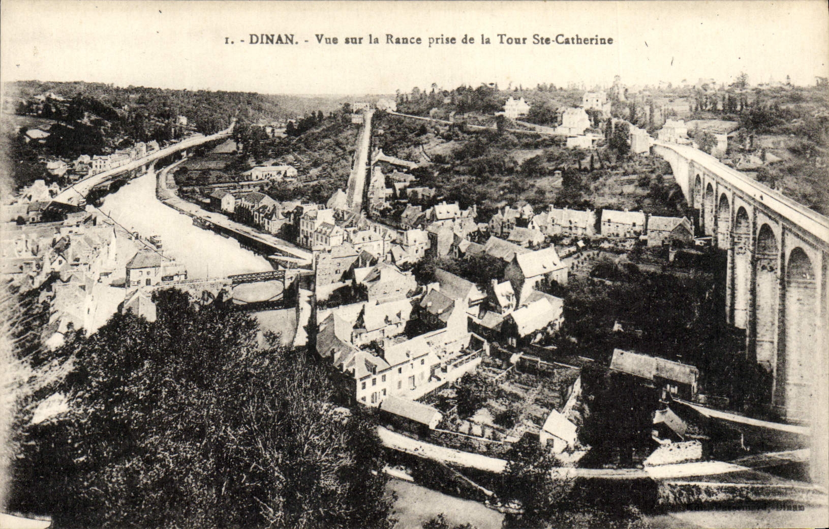 Dinan - Vue sur la Rance prise de la Tour Ste-Catherine