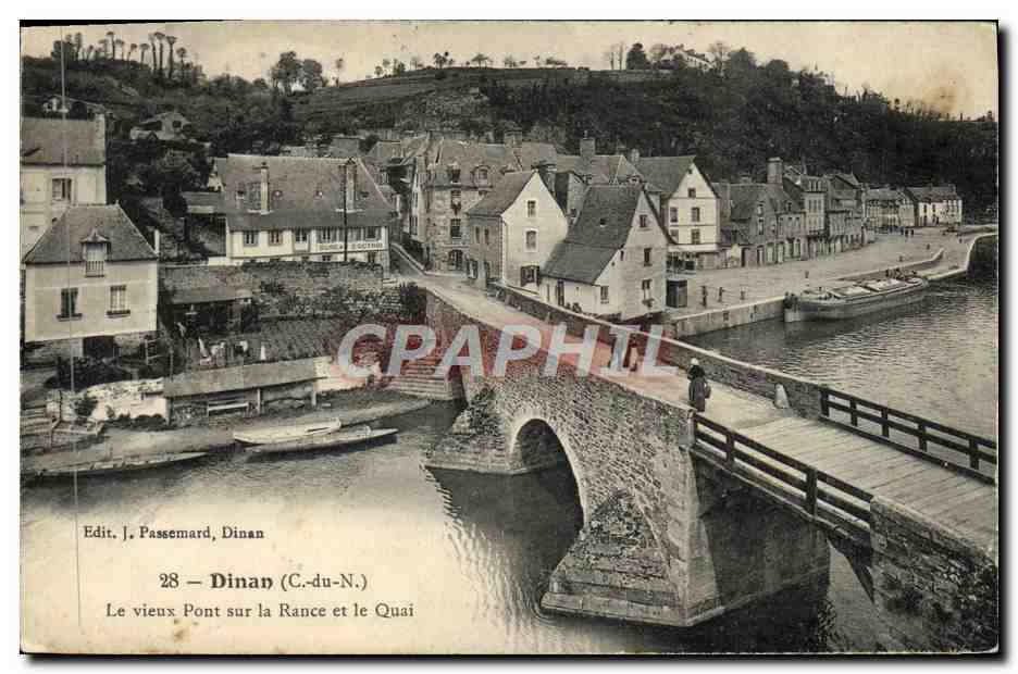 Dinan (C.-du-N.) — Le vieux Pont sur la Rance et le Quai — Edit. J. Passemand, Dinan