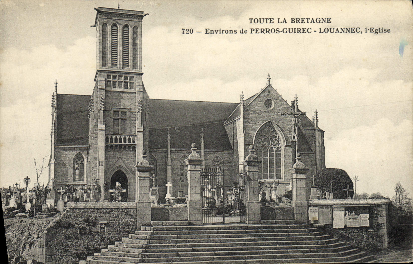 CPA Environs de Perros Guirec Louannec L'eglise 