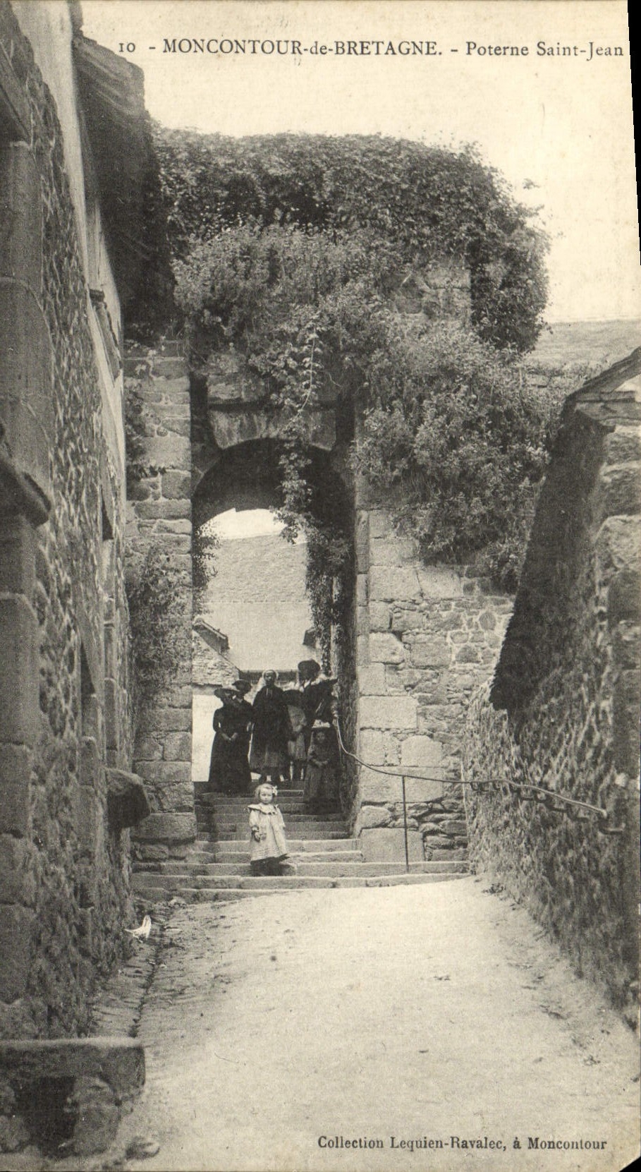 Moncontour-de-Bretagne — Poterne Saint-Jean — Collection Lequien-Ravalec