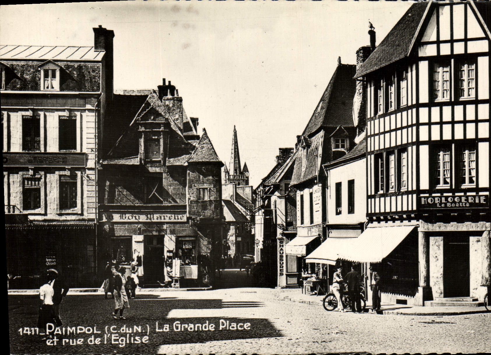 CPM Paimpol La Grande Place et rue de l'Eglise Horlogerie