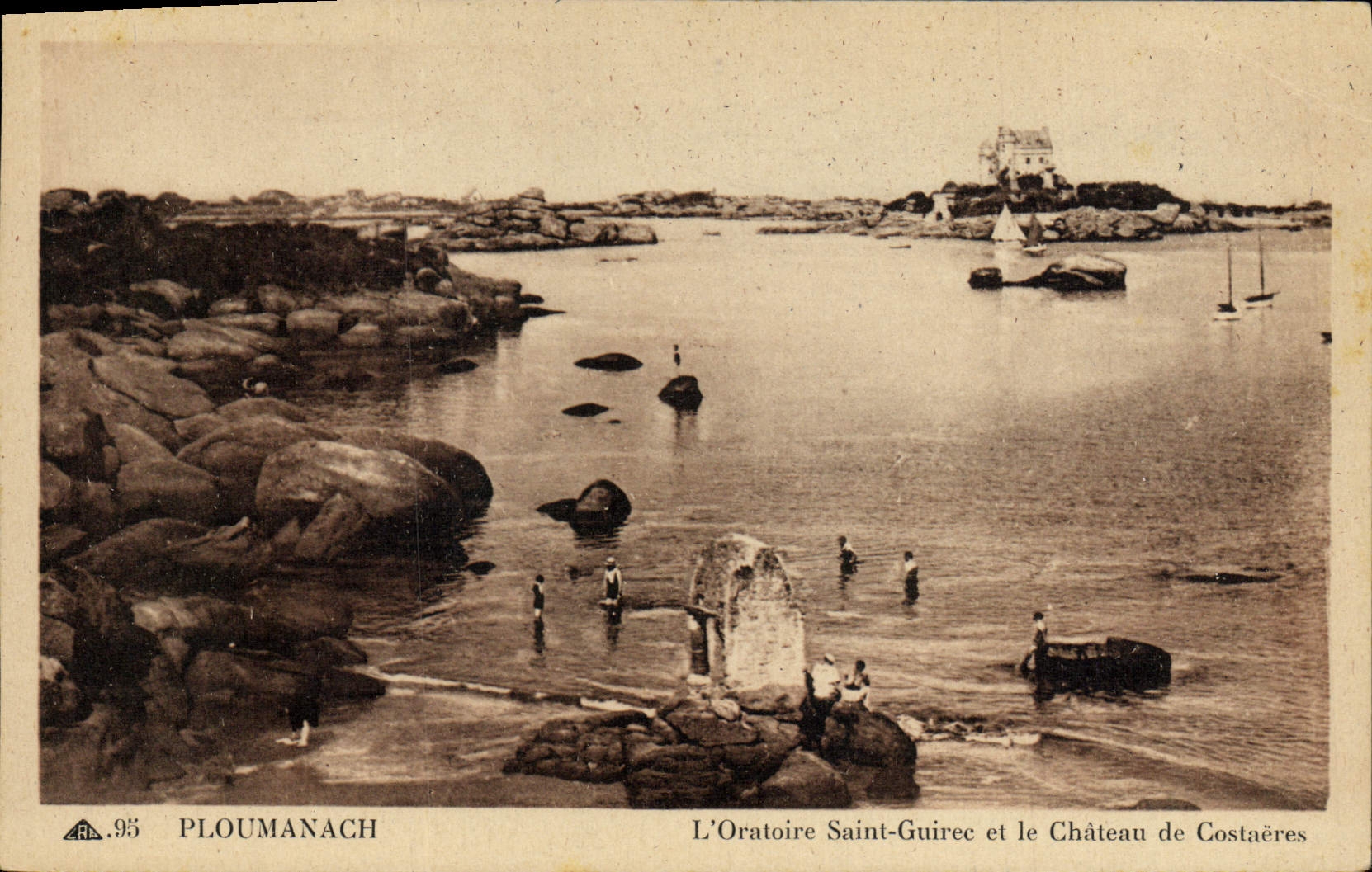Ploumanach — L'Oratoire Saint-Guirec et le Château de Costaères — Cie des Arts Photographiques