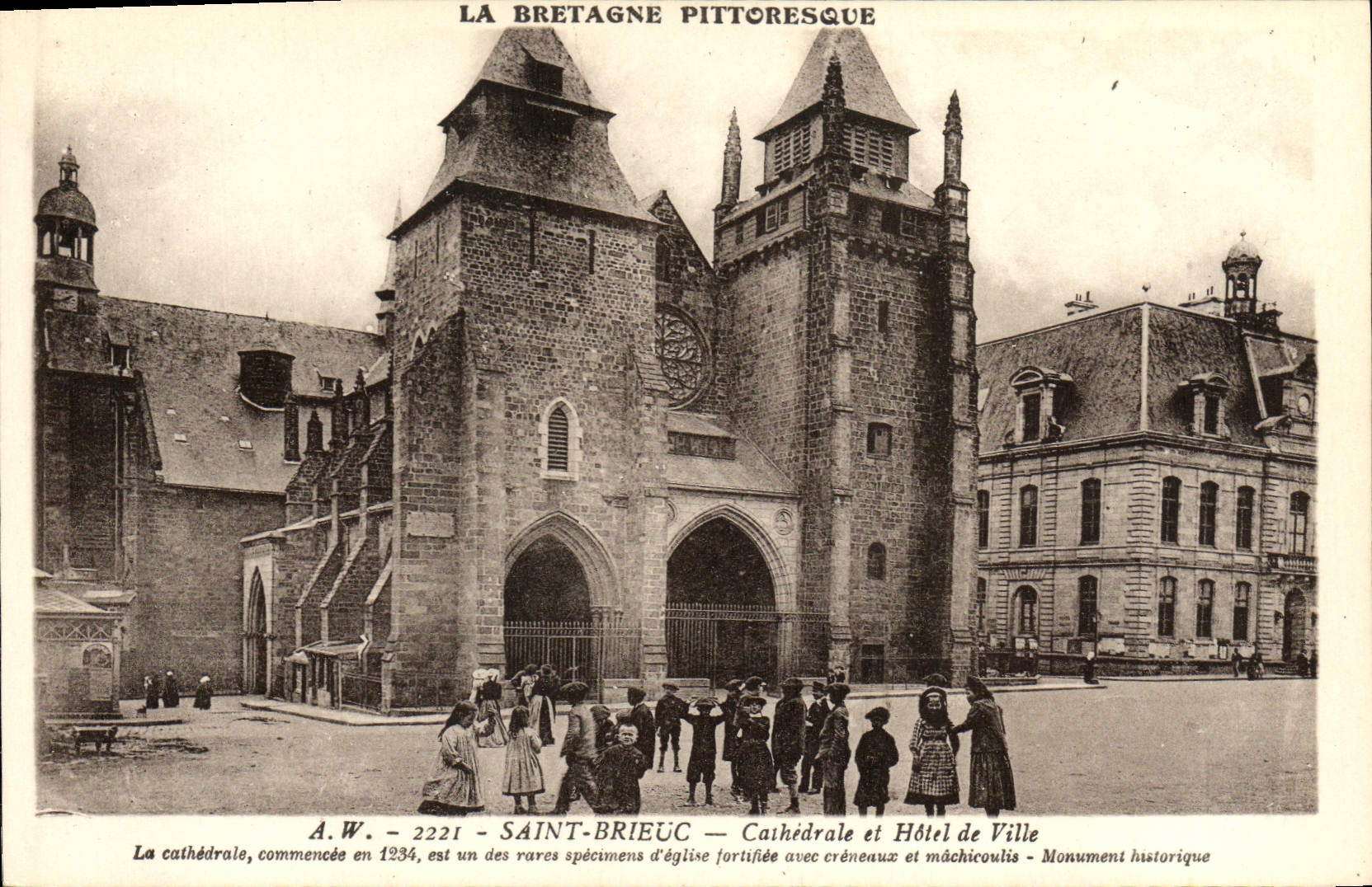 Saint-Brieuc — Cathédrale et Hôtel de Ville — A.W. - 2221