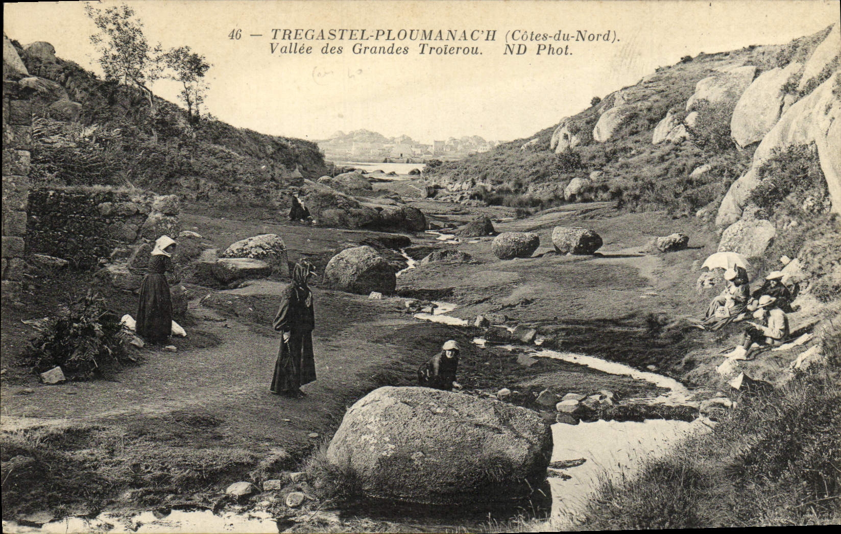 CPA Tregastel Ploumanac'h Vallee Des Grandes Troierou