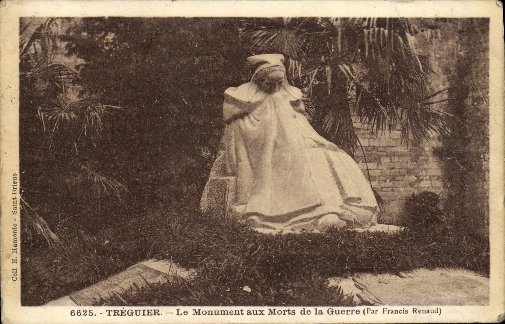 Tréguier — Le Monument aux Morts de la Guerre (Par Francis Renaud)