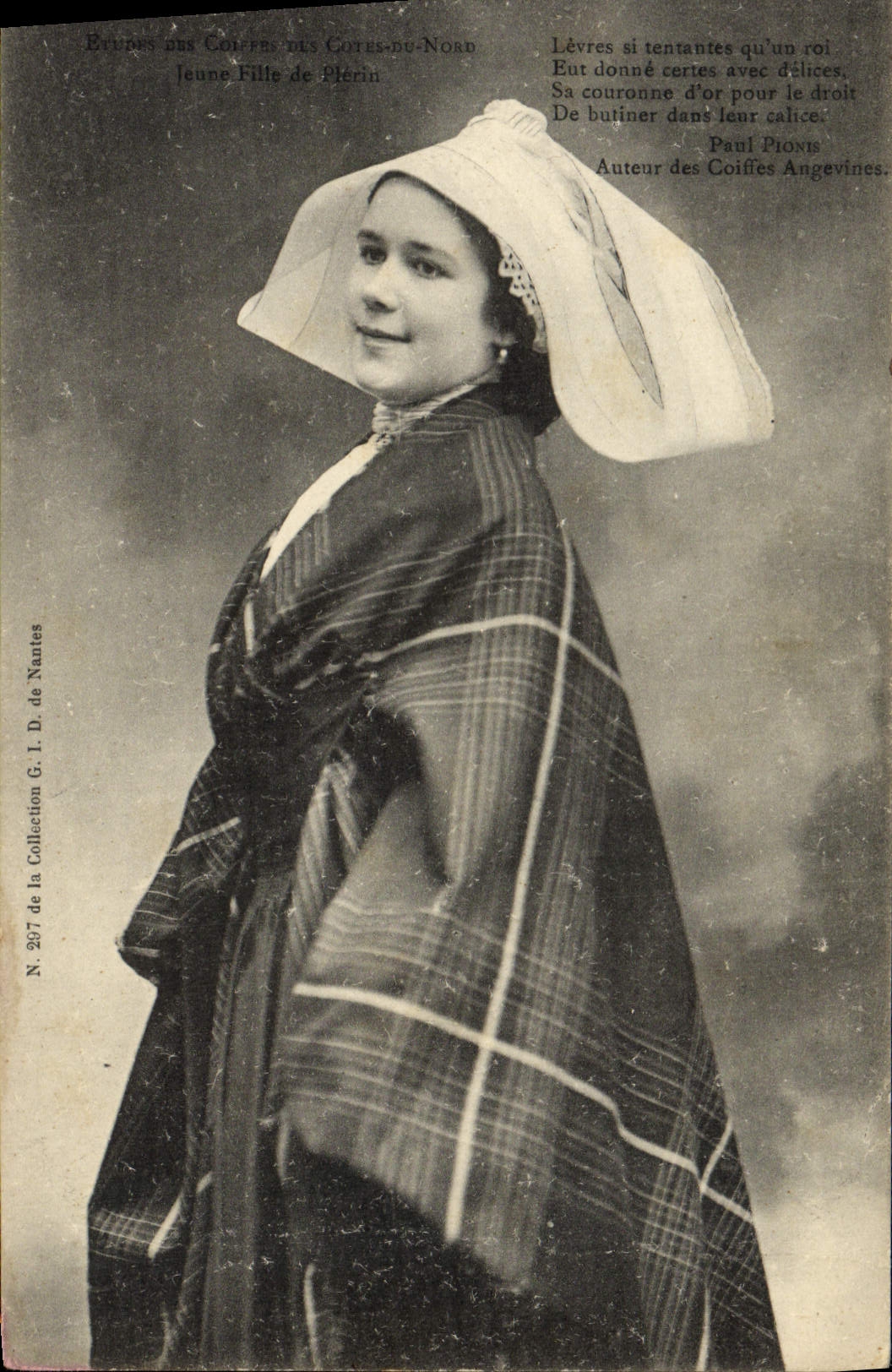Jeune Fille de Plerin — Coiffes des Côtes-du-Nord — Paul Pionis, Auteur des Coiffes Angevines — N° 297 de la Collection G. I. D. de Nantes