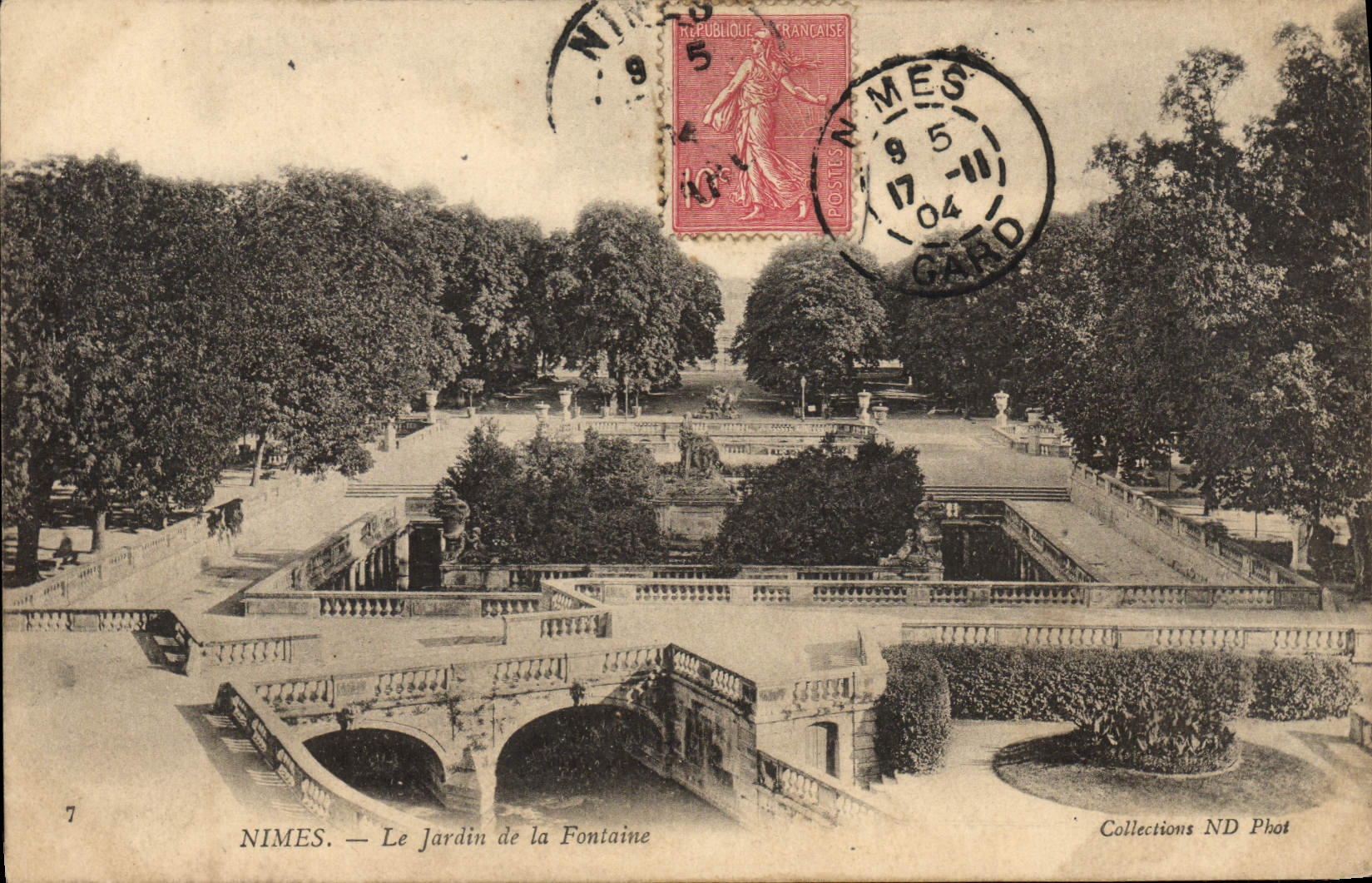 Nîmes — Le Jardin de la Fontaine — Collections ND Phot