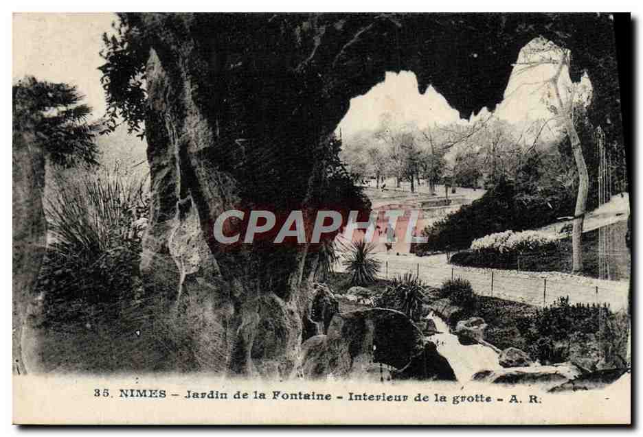 CPA Nimes Jardin De la Fontaine Interieur De La Grotte