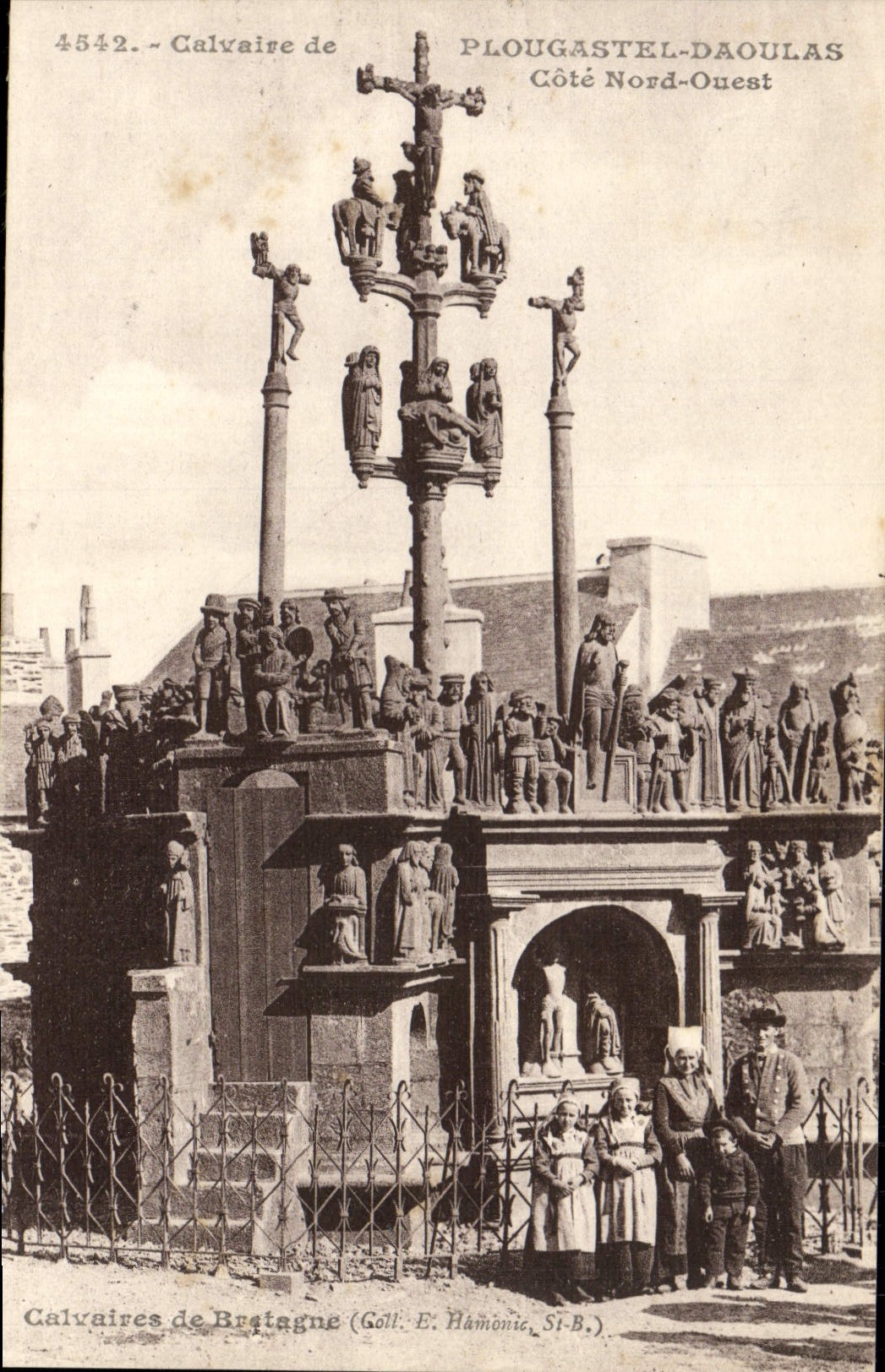 CPA Calvaire De Plougastel Daoulas Cote Nord Ouest Folklore Enfants