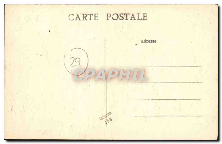 CPA Quimper La Rue du Gueodet Folklore Femme — Rückseite