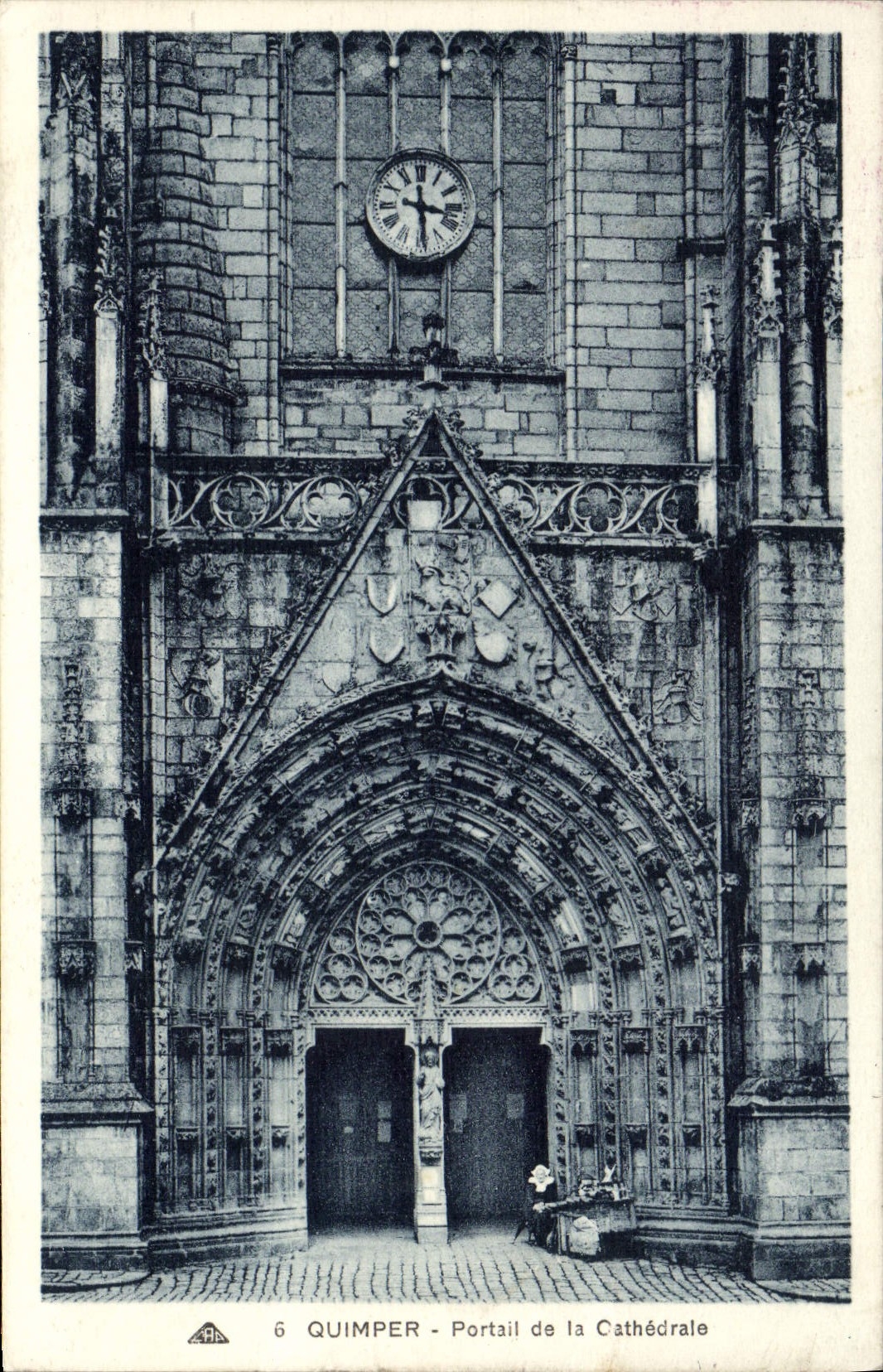 CPA Quimper Portail de la Cathedrale