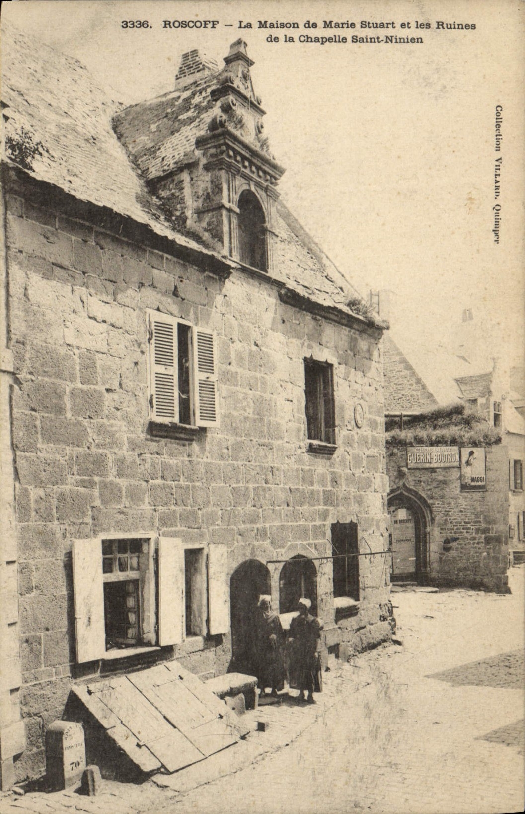 CPA Roscoff La Maison de Marie Stuart et les Ruines de la chapelle Saint Ninien