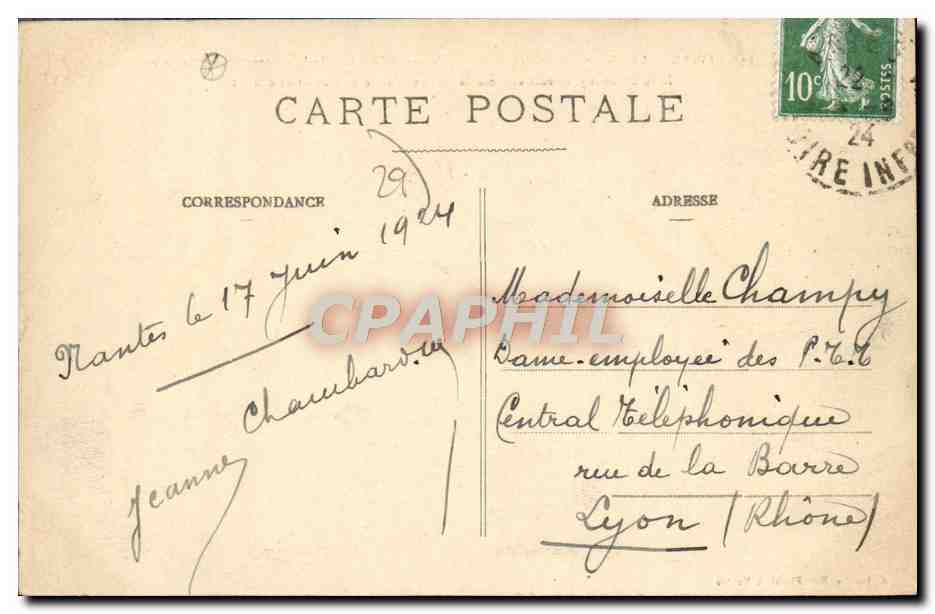 CPA Locronan La Pierre sacree des Druides donnant les joies de la maternite aux femmes steriles Femme Folklore — Rückseite