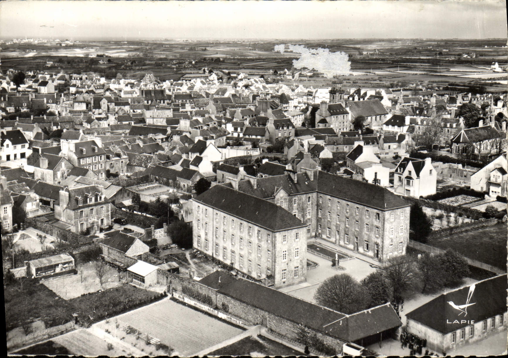 Lesneven (Finistère) — Vue panoramique — Édition LAPIE, n°29